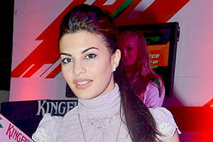 Jacqueline replaces Chitrangda in Krrish 2